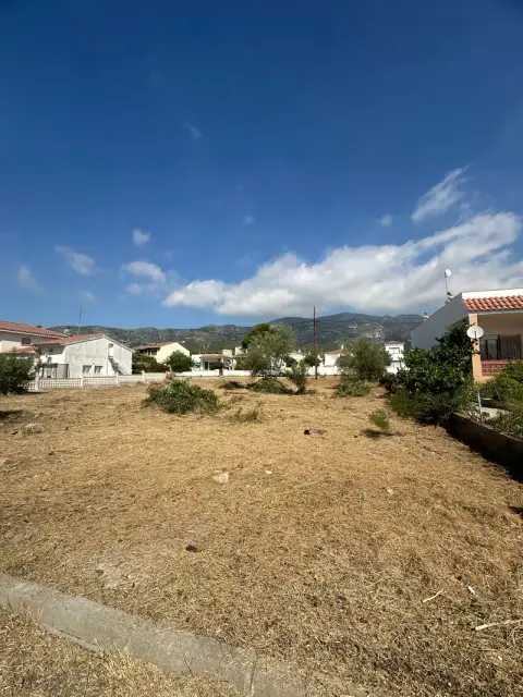 Parcela lista y accesible en Alcanar Platja - después